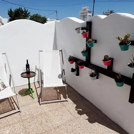 Lanzamore Cactus, Sea View, Lanzarote Apartment Guime