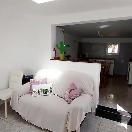 Lanzamore Cactus, Sea View, Lanzarote Apartment